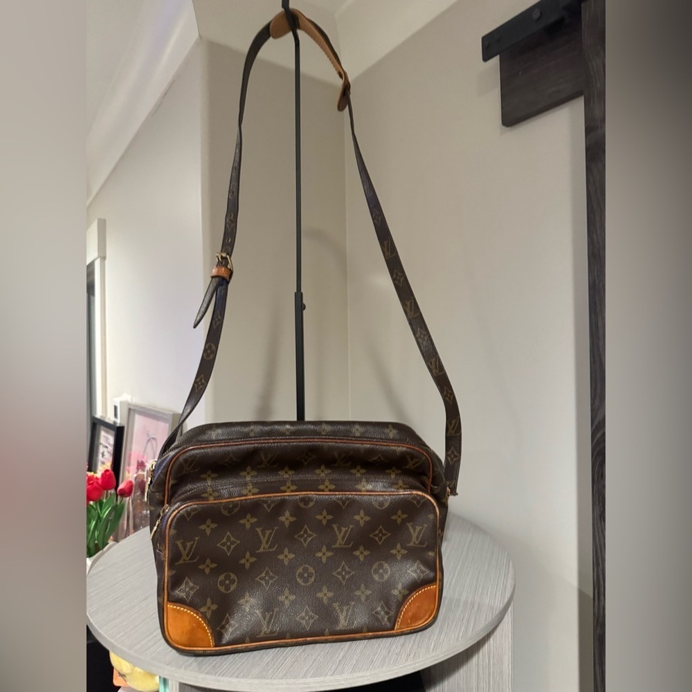 Louis Vuitton Monogram Nil Crossbody